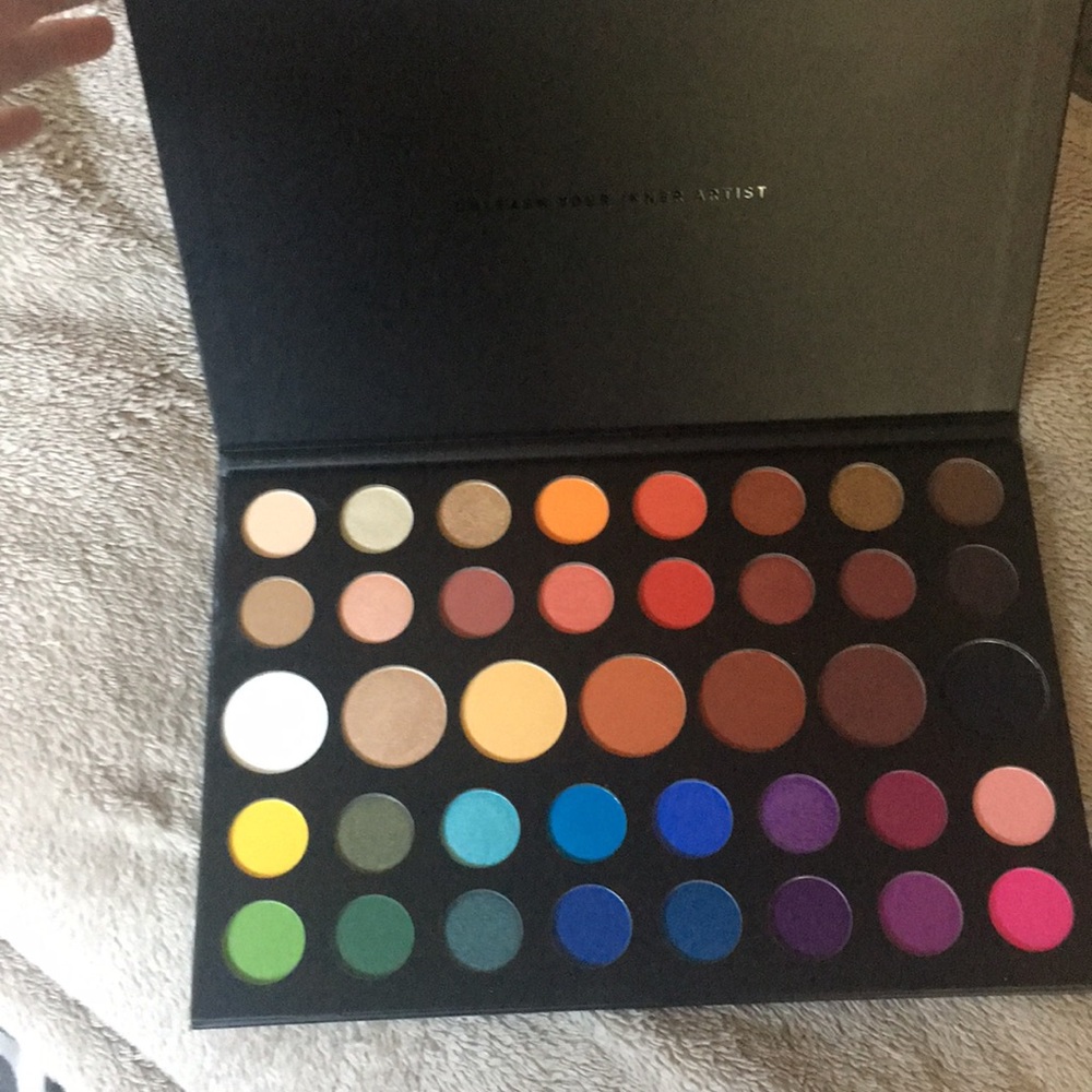 Morphe x James Charles Eyeshadow Palette